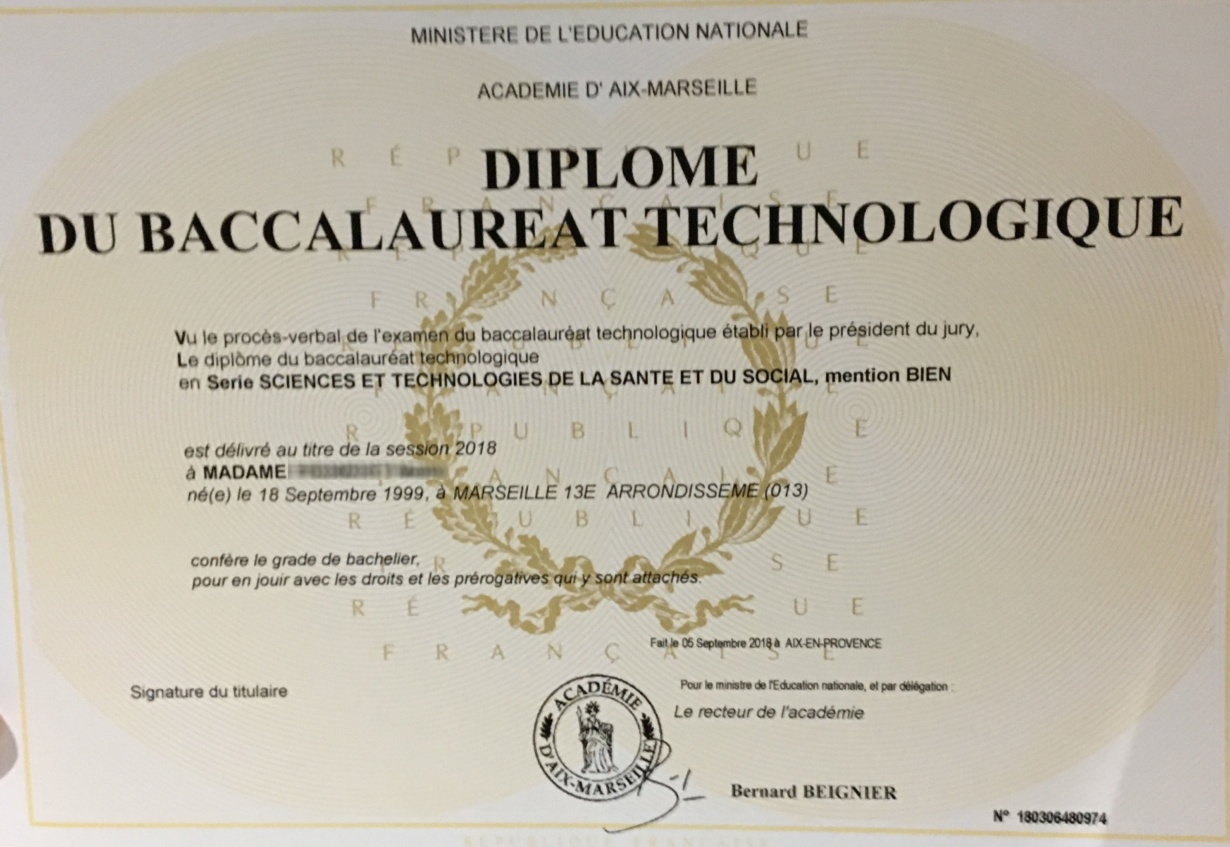 Faux diplôme en ligne / Acheter un diplôme