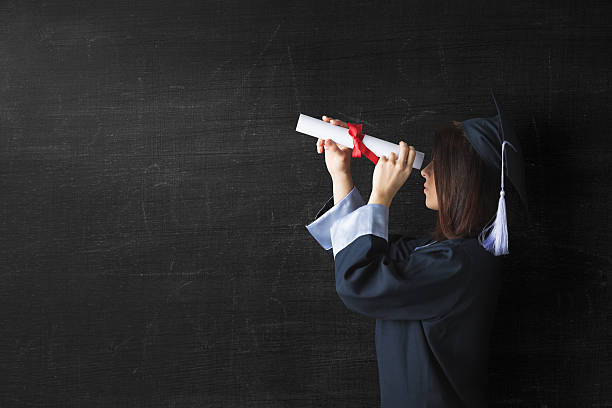 Oui vous ne revez pas! il est dorénavant possible de profiter d'un Bac en ligne et reconnu partout en france; notre site met à disposition des diplômes de Bac authentiques et valides.